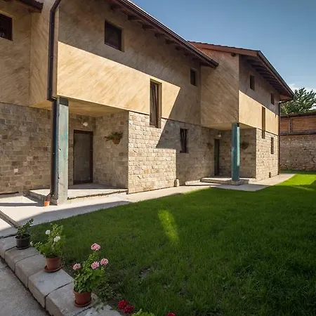 Rupchini Semesterbostad